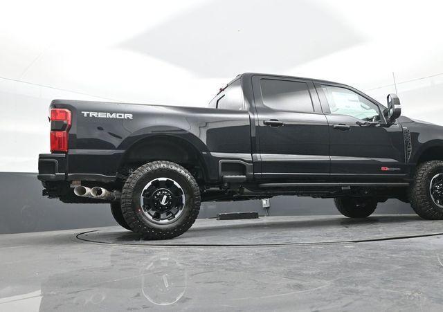 Photo of 2025 Agate Black Metallic Ford F-250
