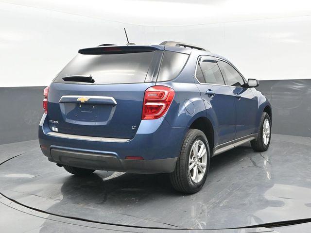 Photo of 2017 Patriot Blue Metallic Chevrolet Equinox