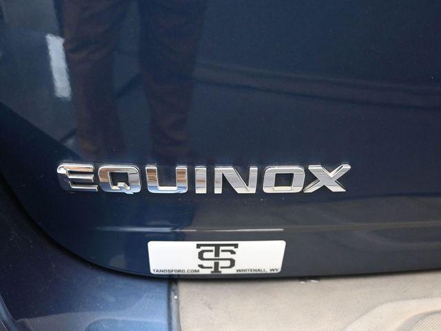 Photo of 2017 Patriot Blue Metallic Chevrolet Equinox