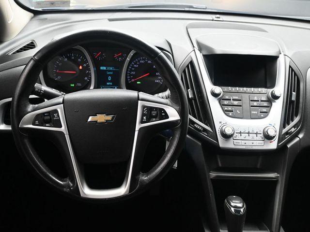 Photo of 2017 Patriot Blue Metallic Chevrolet Equinox