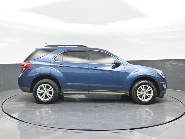 Photo of 2017 Patriot Blue Metallic Chevrolet Equinox