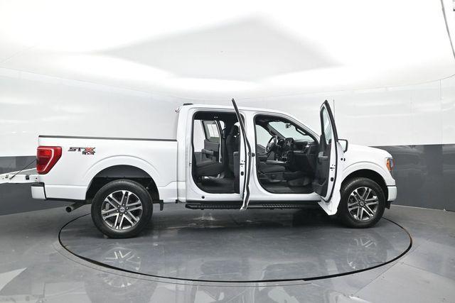 Photo of 2022 Oxford White Ford F-150