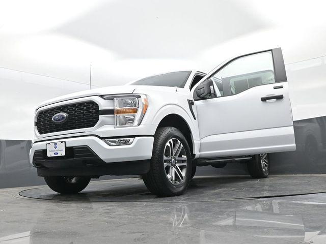 Photo of 2022 Oxford White Ford F-150