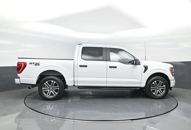 Photo of 2022 Oxford White Ford F-150