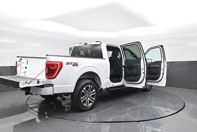 Photo of 2022 Oxford White Ford F-150