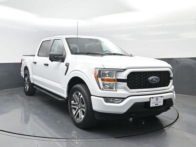 Photo of 2022 Oxford White Ford F-150