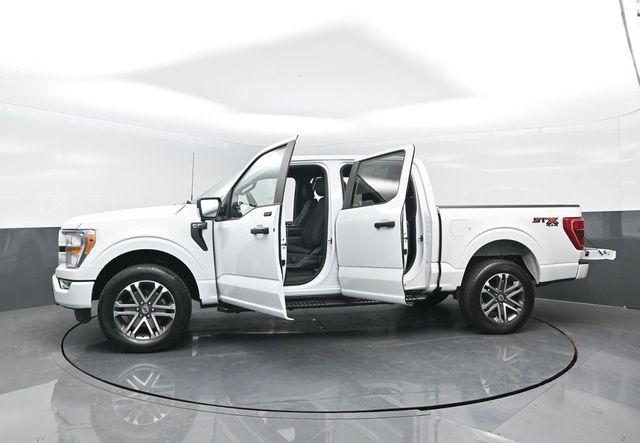 Photo of 2022 Oxford White Ford F-150