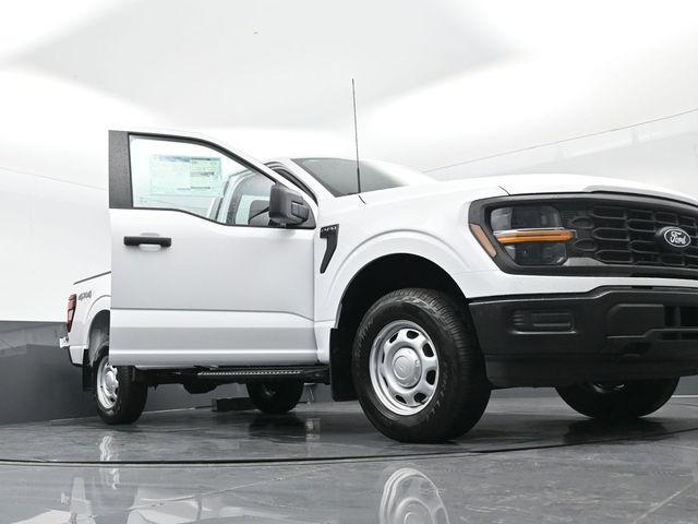 Photo of 2025 Oxford White Ford F-150