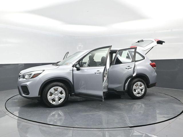 Photo of 2019 Ice Silver Metallic Subaru Forester