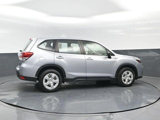 Photo of 2019 Ice Silver Metallic Subaru Forester