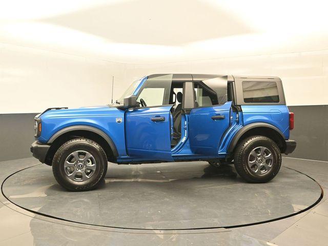 Photo of 2025 Velocity Blue Metallic Ford Bronco