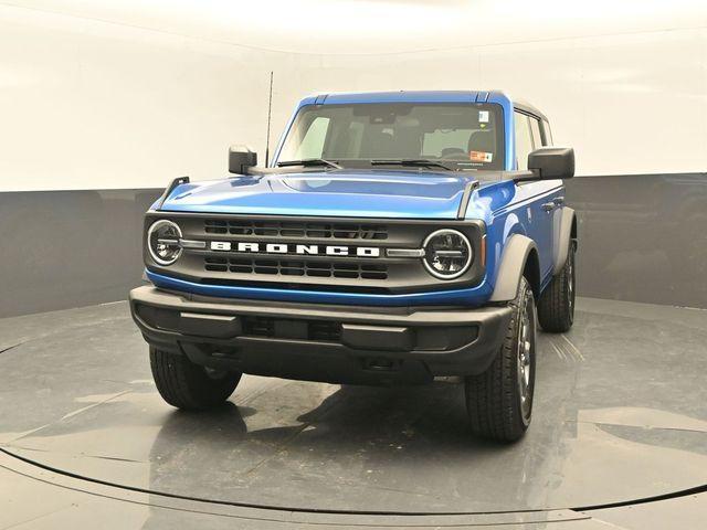 Photo of 2025 Velocity Blue Metallic Ford Bronco