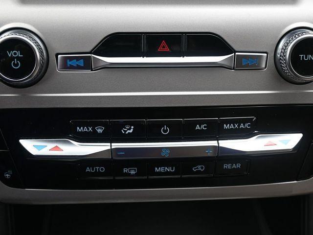 Photo of 2023 Black Metallic Ford Explorer