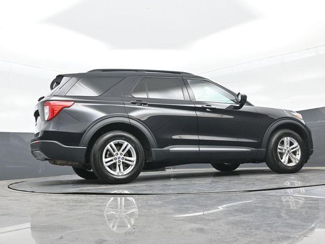 Photo of 2023 Black Metallic Ford Explorer