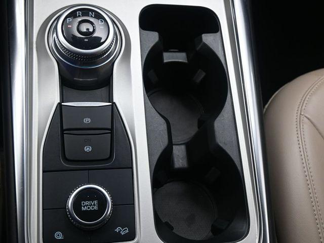 Photo of 2023 Black Metallic Ford Explorer