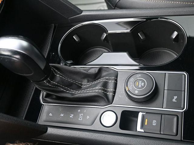 Photo of 2022 Platinum Gray Metallic Volkswagen Atlas