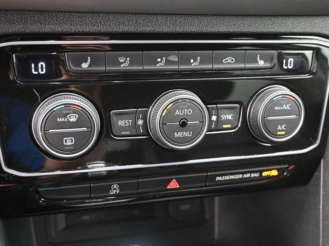Photo of 2022 Platinum Gray Metallic Volkswagen Atlas