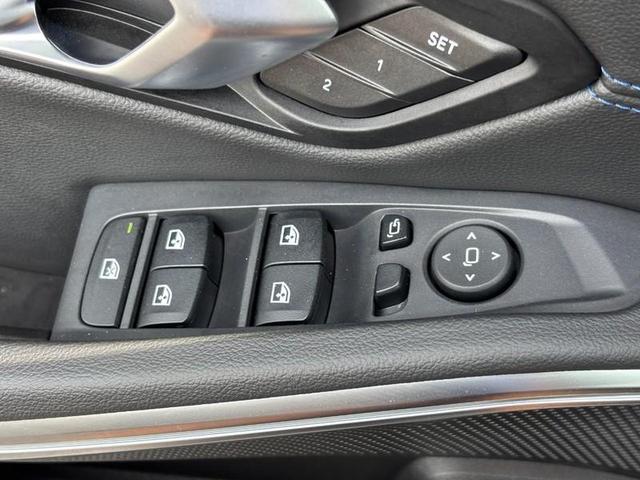 Photo of 2021 Black Sapphire Metallic BMW 330