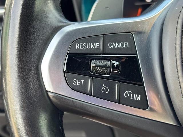 Photo of 2021 Black Sapphire Metallic BMW 330