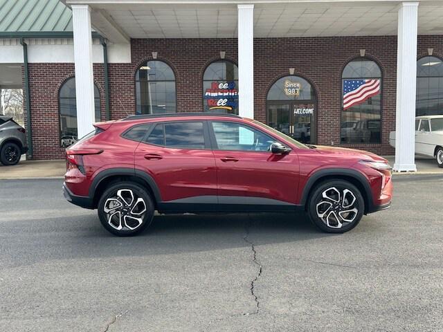 Photo of 2024 Crimson Metallic Chevrolet Trax