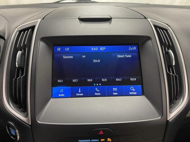 Photo of 2019 Agate Black Metallic Ford Edge