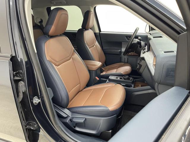 Photo of 2022 Alto Blue Tinted Clearcoat Metallic Ford Maverick
