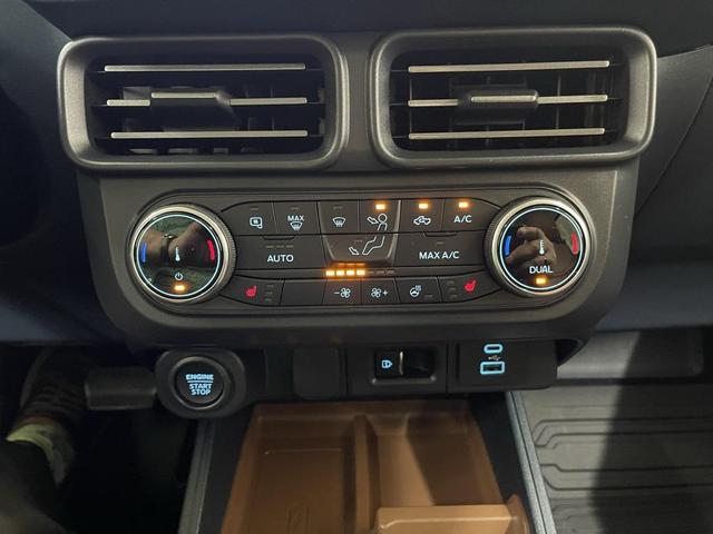 Photo of 2022 Alto Blue Tinted Clearcoat Metallic Ford Maverick