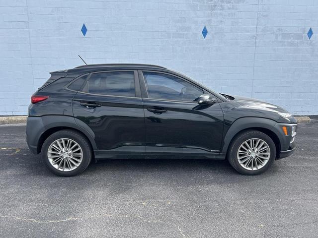 Photo of 2018 Ultra Black Hyundai KONA