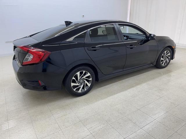 Photo of 2017 Crystal Black Pearl Honda Civic