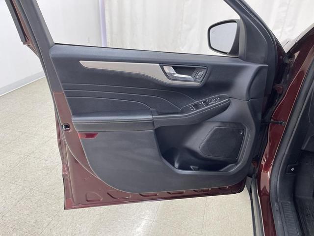 Photo of 2021 Bronze Ford Escape