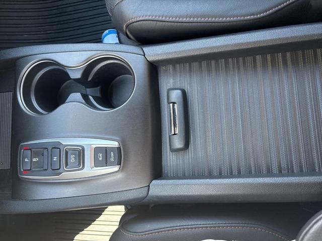 Photo of 2023 Gray Pearl Honda Passport