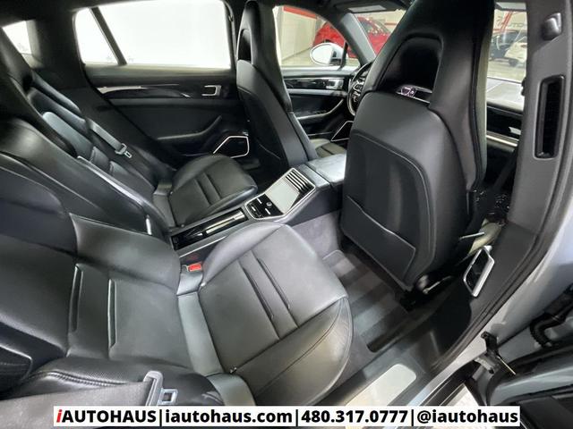 Photo of 2022 Dolomite Silver Metallic Porsche Panamera