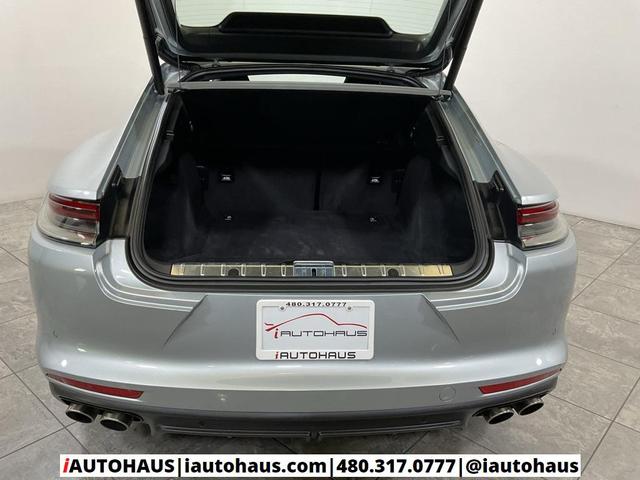 Photo of 2022 Dolomite Silver Metallic Porsche Panamera