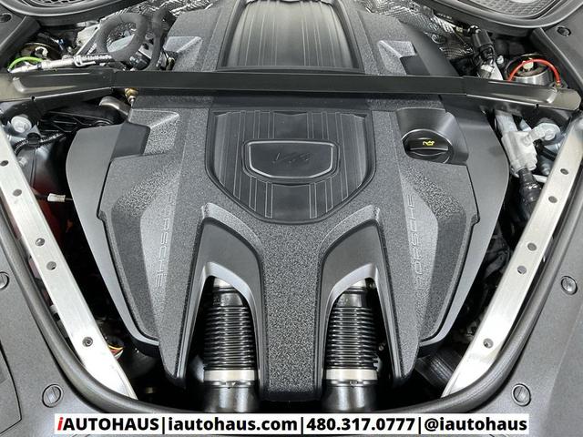 Photo of 2022 Dolomite Silver Metallic Porsche Panamera