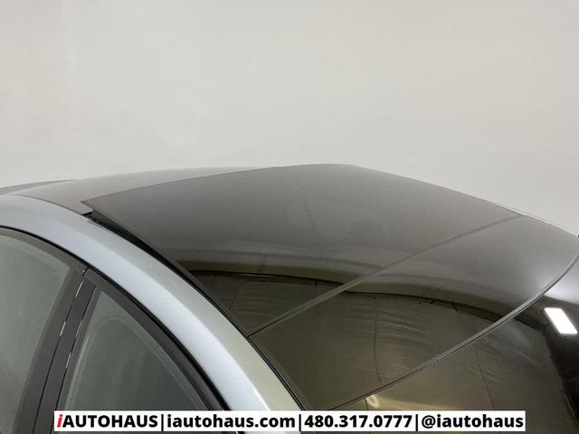 Photo of 2022 Dolomite Silver Metallic Porsche Panamera