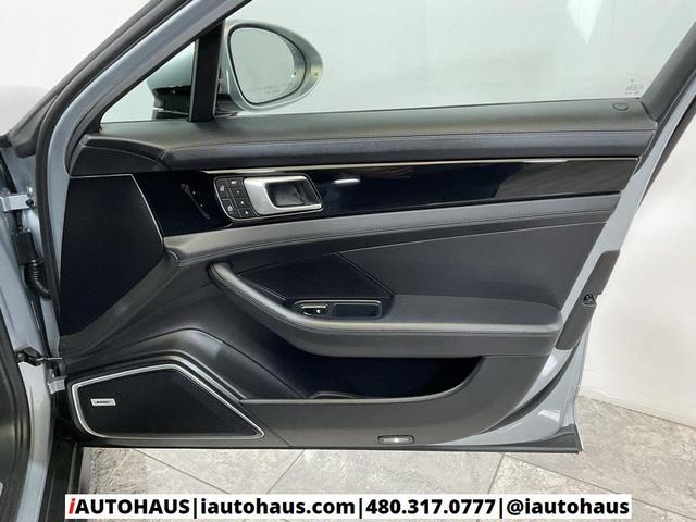 Photo of 2022 Dolomite Silver Metallic Porsche Panamera