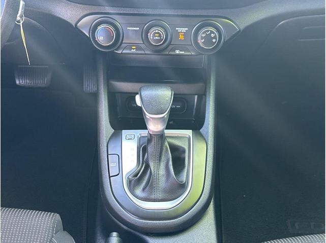 Photo of 2021 Clear White Kia Forte