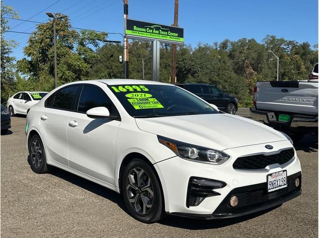 Photo of 2021 Clear White Kia Forte