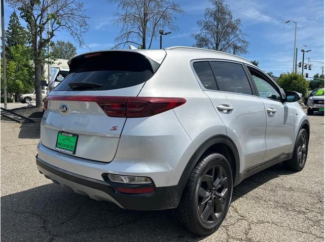 Photo of 2020 Sparkling Silver Kia Sportage