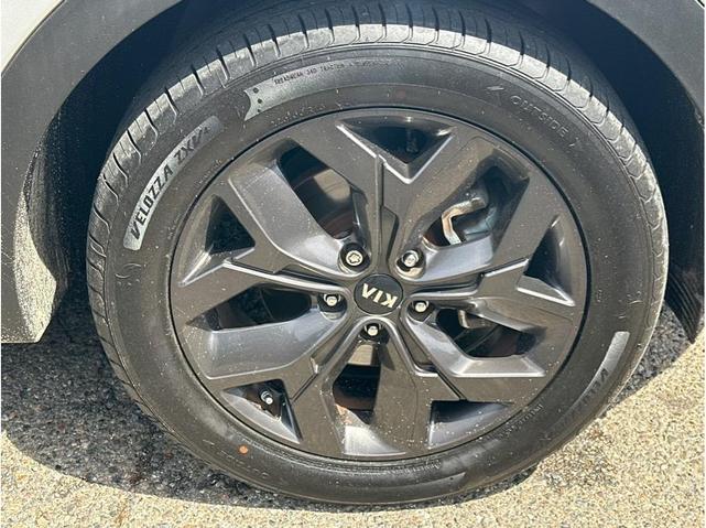 Photo of 2020 Sparkling Silver Kia Sportage