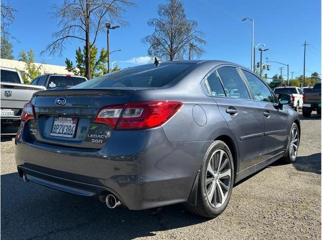 Photo of 2016 Carbide Gray Metallic Subaru Legacy