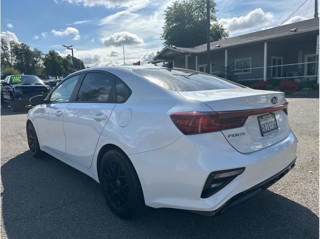 Photo of 2021 Snow White Pearl Kia Forte