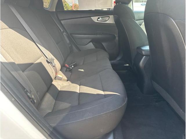 Photo of 2021 Snow White Pearl Kia Forte