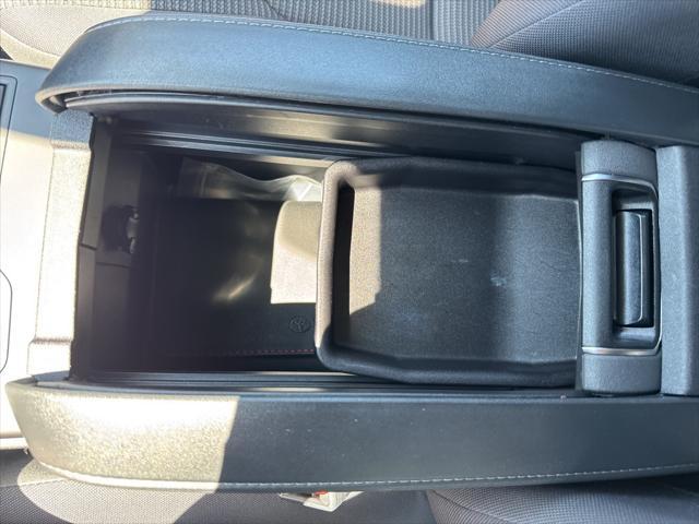 Photo of 2023 Wind Chill Pearl Toyota Highlander
