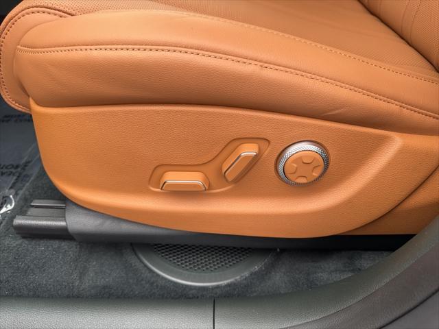 Photo of 2025 Capri Blue Genesis GV80