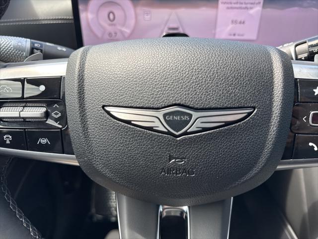 Photo of 2025 Vik Black Genesis GV80