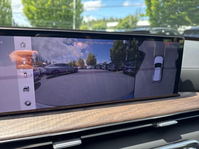 Photo of 2025 Vik Black Genesis GV80