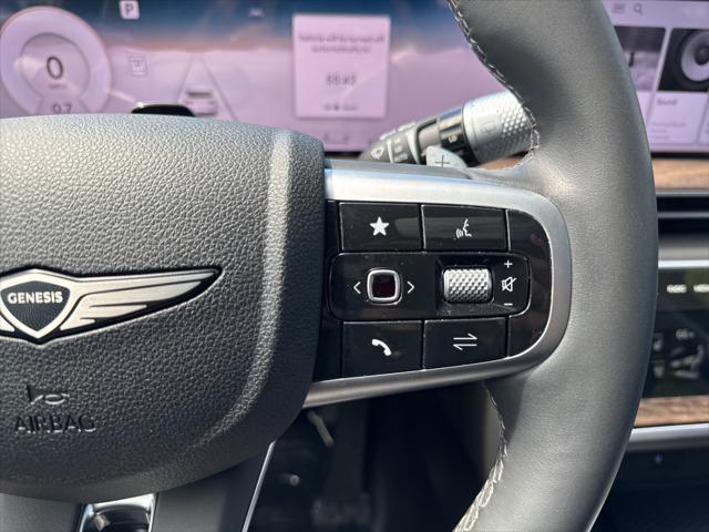 Photo of 2025 Vik Black Genesis GV80