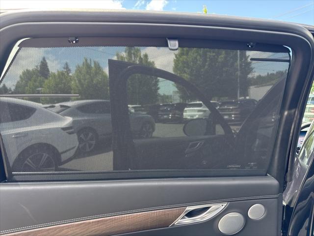 Photo of 2025 Vik Black Genesis GV80