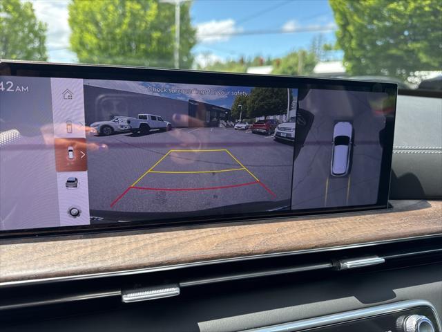 Photo of 2025 Vik Black Genesis GV80